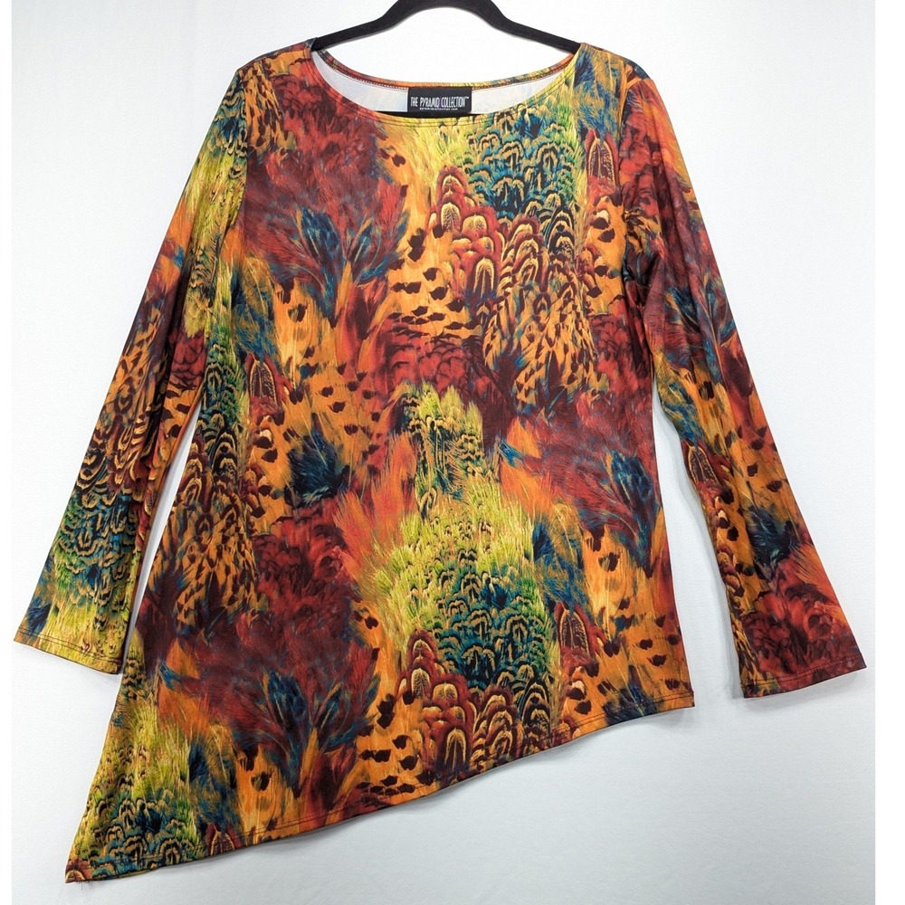 The Pyramid Collection Peacock Feather Print Asymmetrical Sharkbite Tunic Top M